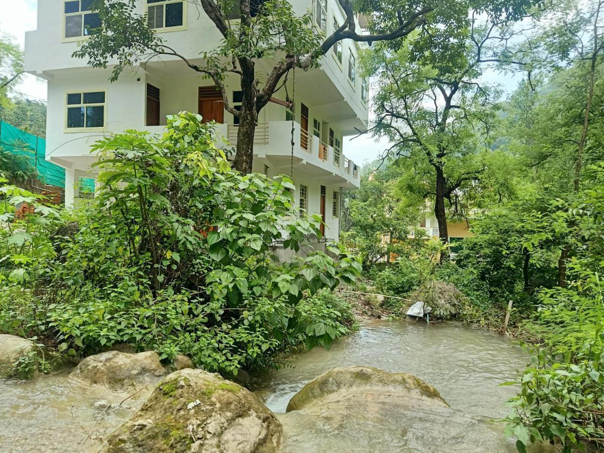 Shivanjal Wellness And Accommodation Rishikesh Ngoại thất bức ảnh